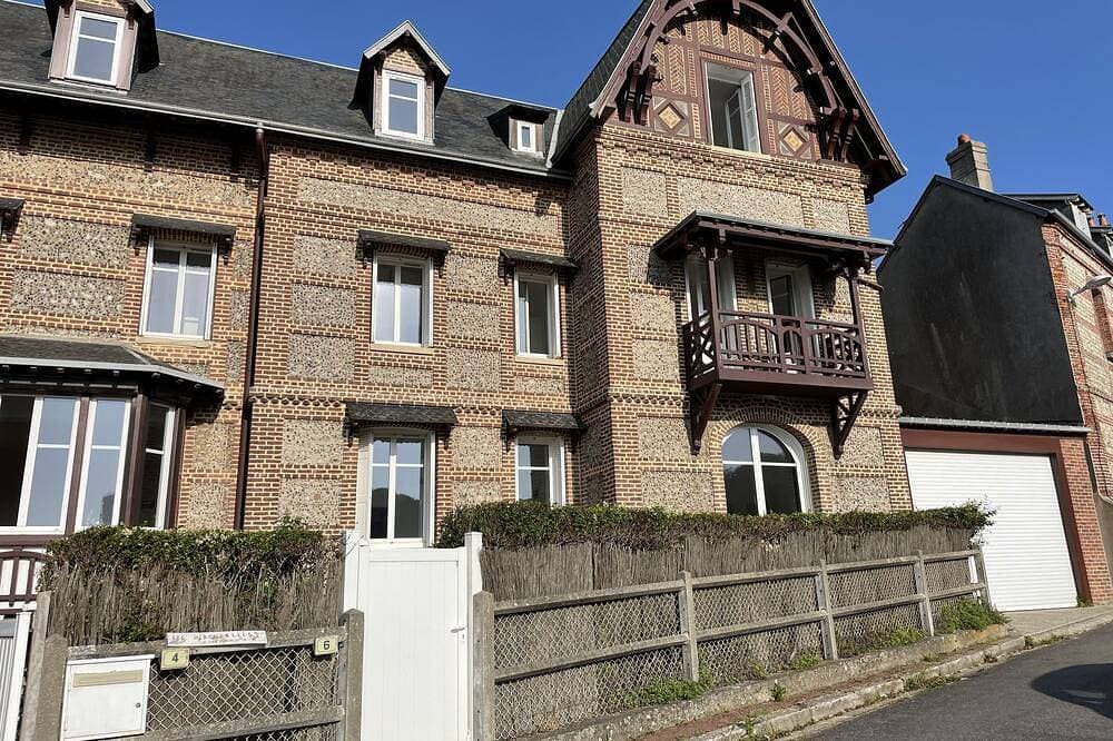 Grande Villa Familiale, vue sur mer à 30 Mètres de la Plage! 1