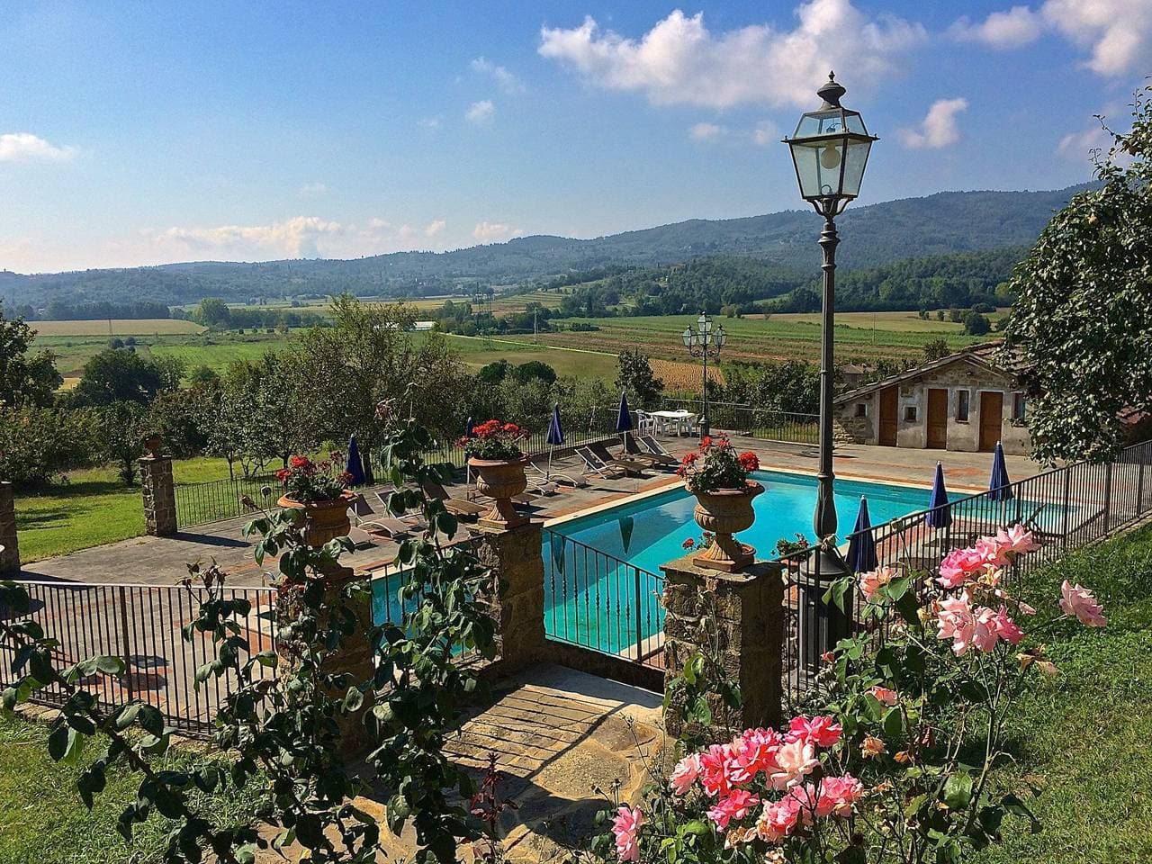 Foto 8 von 40: Elegante Villa mit Tal