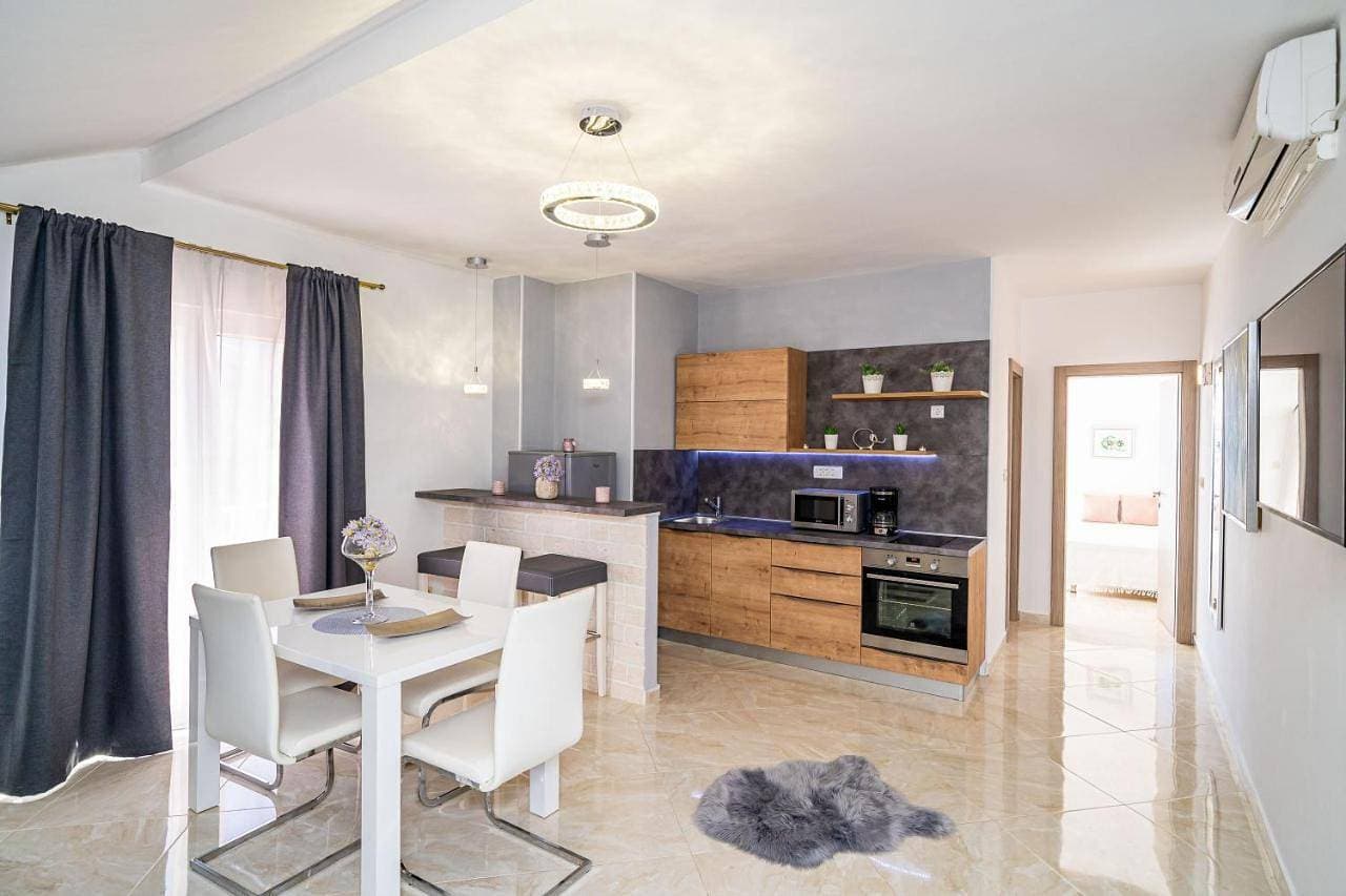 Foto 5 von 5: One-Bedroom Apartment with Terrace and Sea View