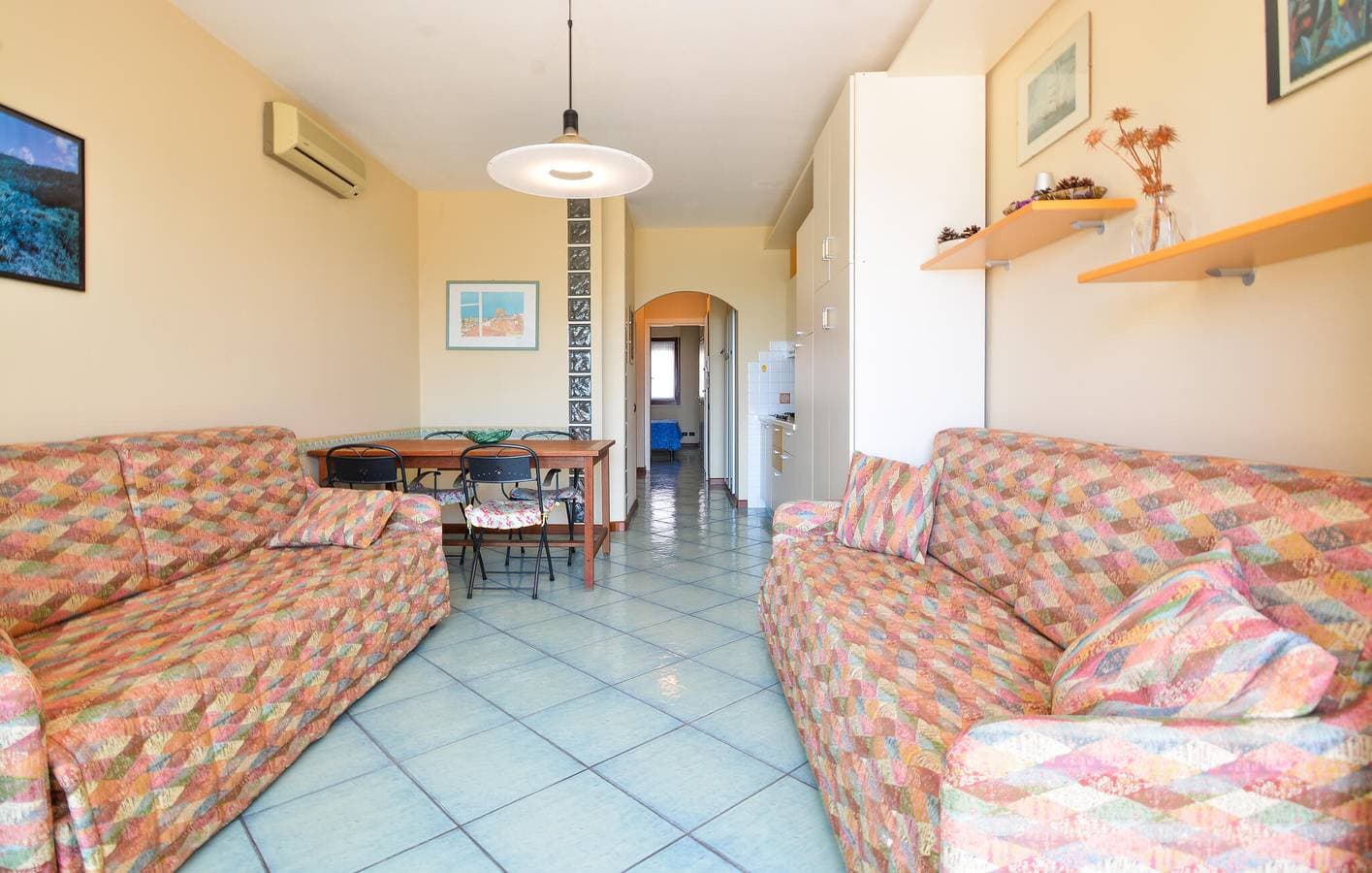 Foto 10 von 26: Apartment mit Meerblick in der Nähe von Restaurants und Geschäften