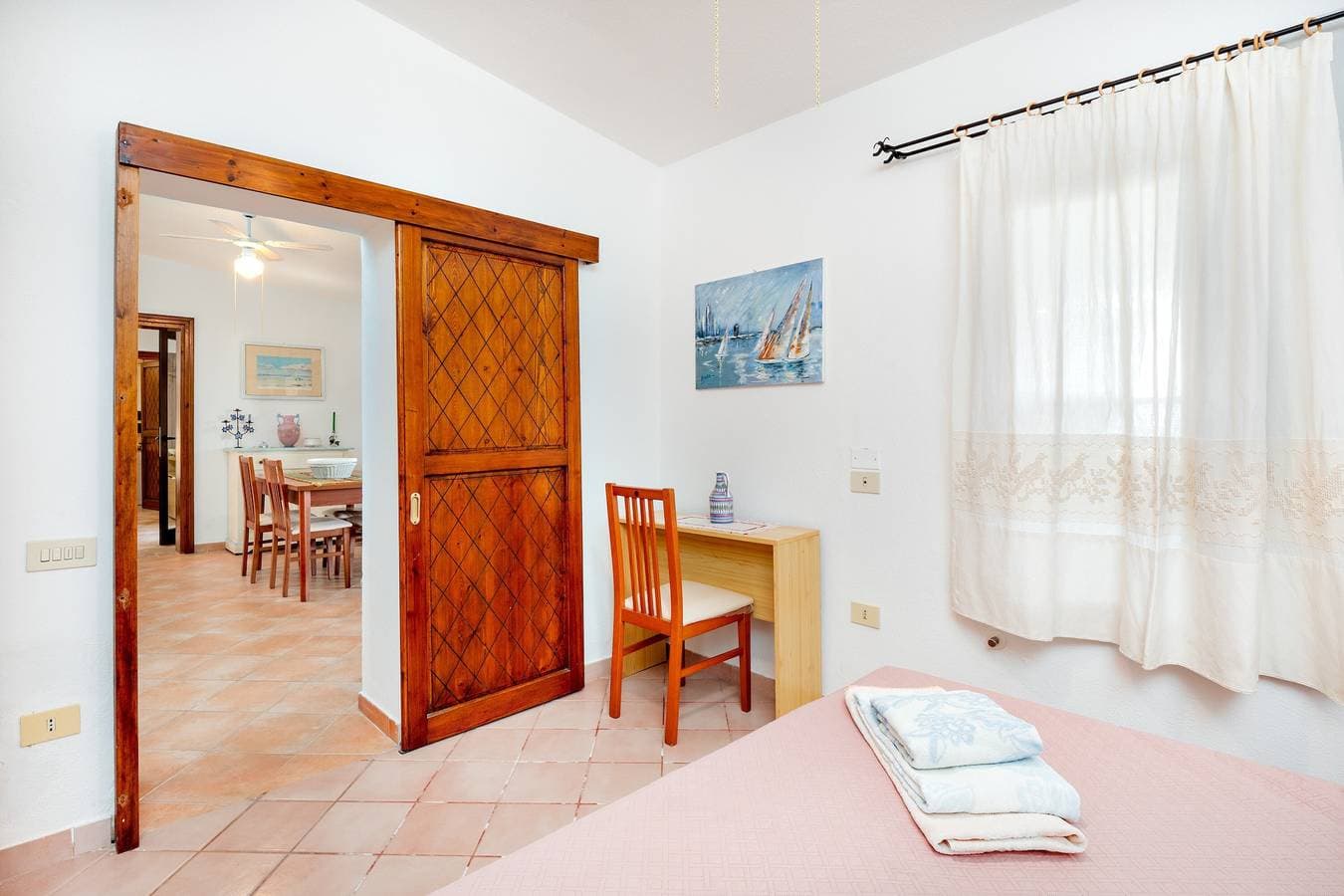 Foto 13 von 24: Charmante Villa mit Meerblick, WLAN, Garten und Terrasse