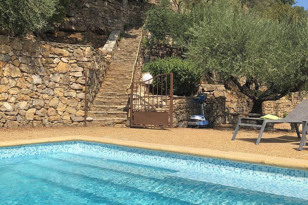 Foto 11 von 30: Large villa Magnificent swimming pool Breathtaking view Change of scenery guaranteed