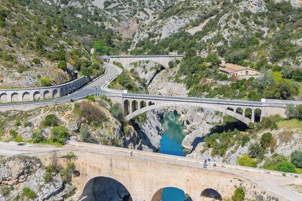 Foto 12 von 20: Aniane villa for 6 people with a pool and air conditioning. Hérault Valley. Devil's Bridge,