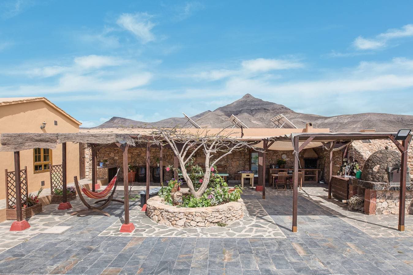 Foto 5 von 28: Villa "La Vista de Tefía" mit Bergblick, Pool, WLAN, Terrasse & Garten