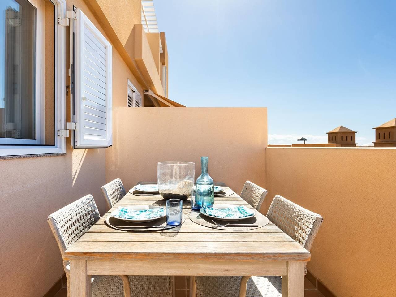Foto 7 von 35: Schöne Terrasse Wohnung, Gemeinschaftspool - Porís 2