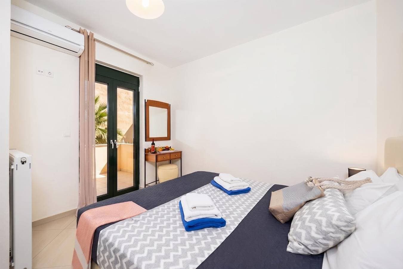 Foto 13 von 31: Villa für 7 Personen mit Balkon
