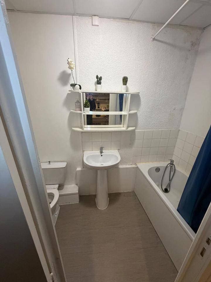Foto 7 von 8: One-Bedroom Apartment