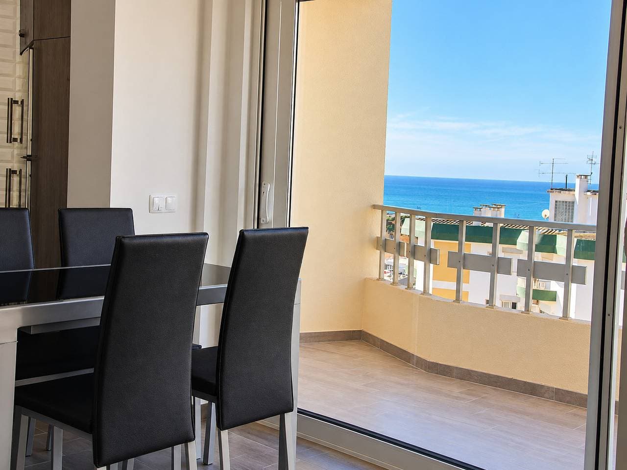 Foto 5 von 15: T1 Praia Rocha/Vista Mar/AC