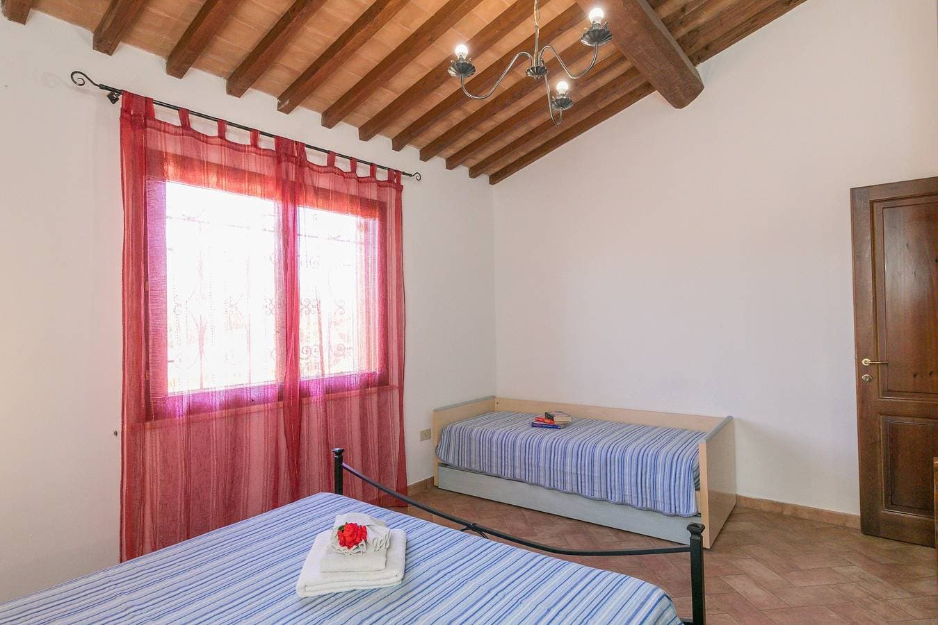 Foto 13 von 27: Bauernhof "Il Pino - Tiglio" mit Gemeinschaftspool, privater Terrasse und WLAN