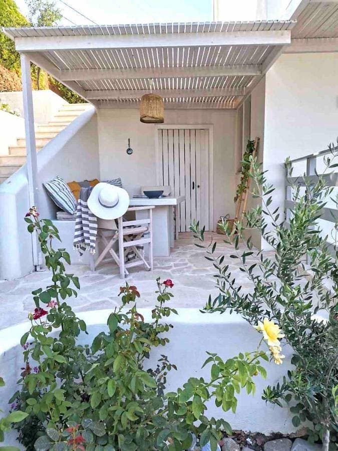 Dioni Boutique House 36 meters from the beach 1