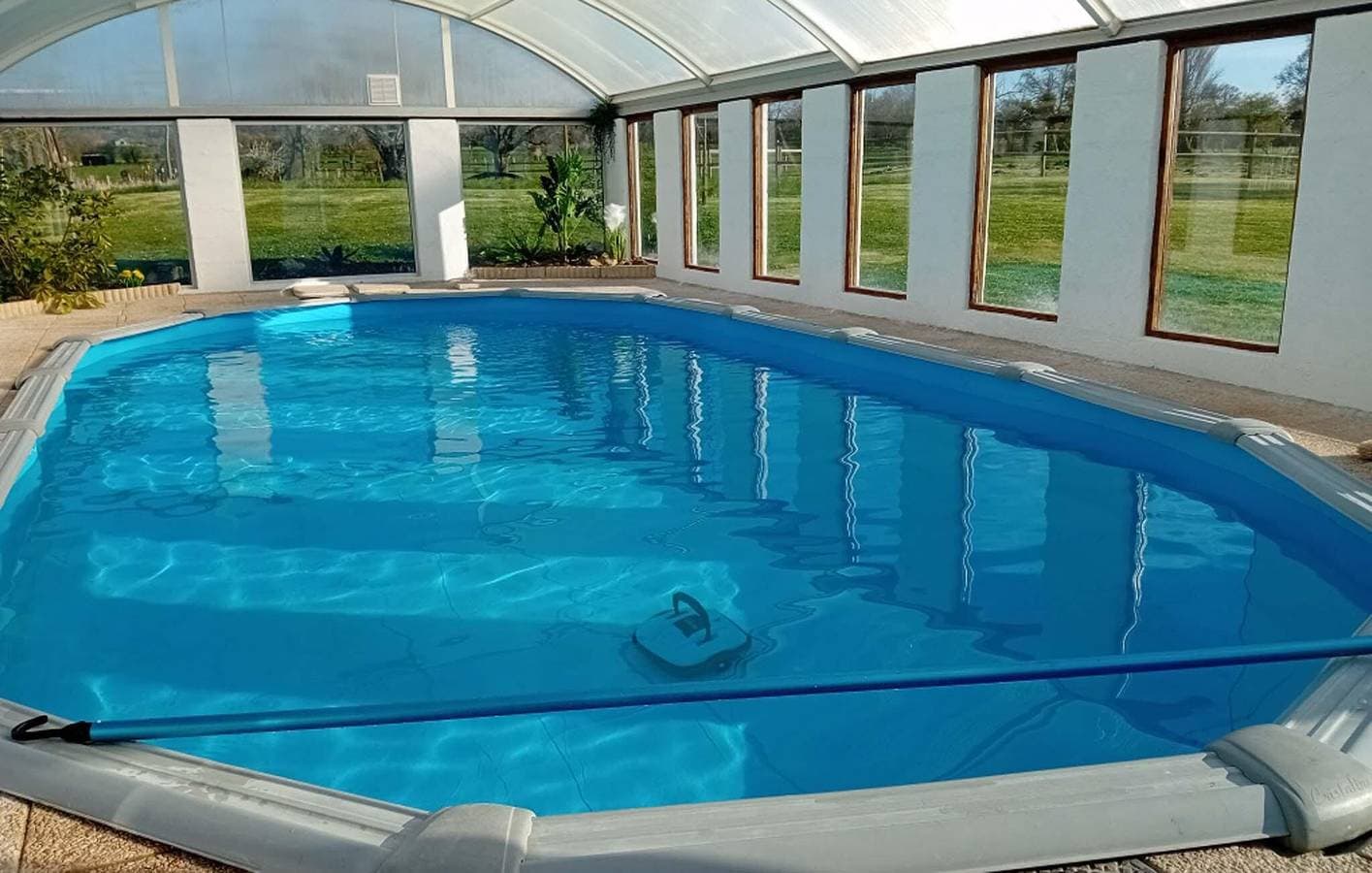 Foto 4 von 48: Gemütlich, 2,5 km vom Fluss L'Oudon entfernt, mit Parkplatz, TV, Garten und Pool