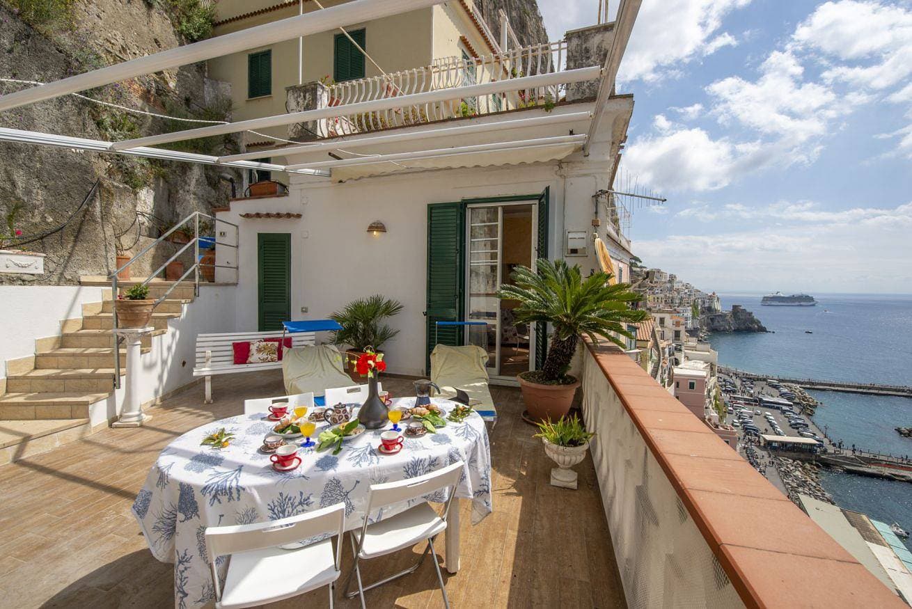 Foto 9 von 37: Ferienwohnung für 4 Personen mit Balkon/Terrasse