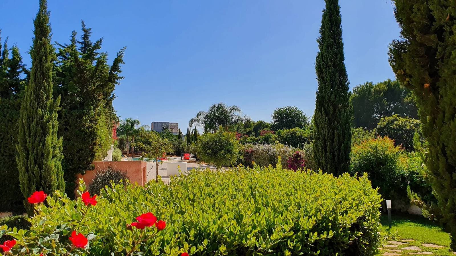 Foto 12 von 61: Villa Dammusello mit Pool, Garten und WLAN
