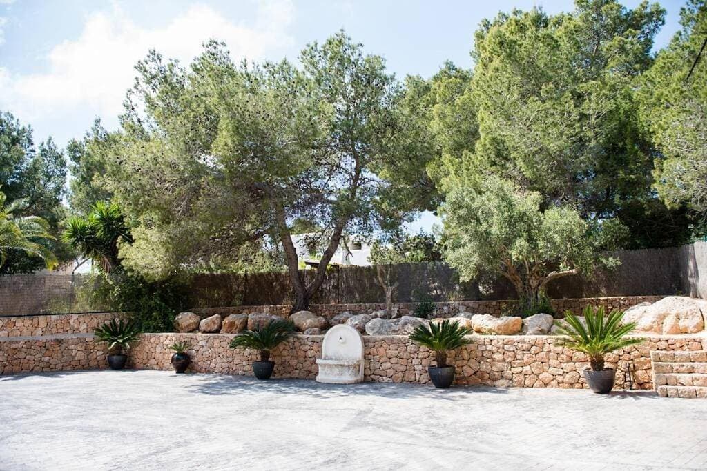 Foto 4 von 50: Villa für 8 Personen mit Garten