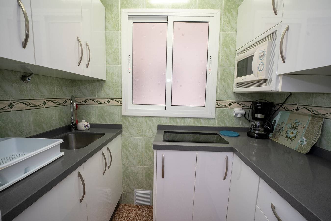 Foto 9 von 19: Ferienwohnung "Loli" mit Gemeinschaftspool, privater Terrasse und WLAN