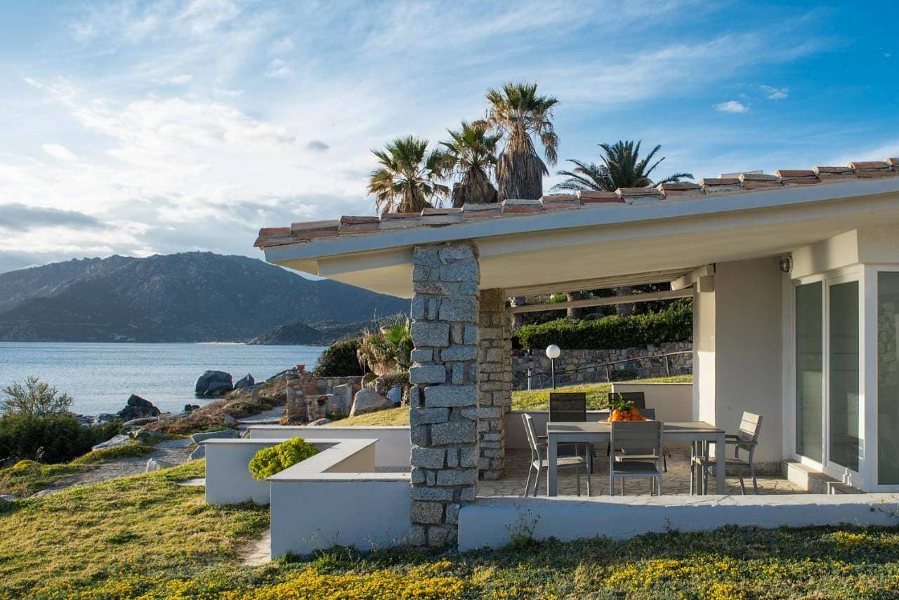 SUL MARE SARDEGNA VILLA ALIE 1