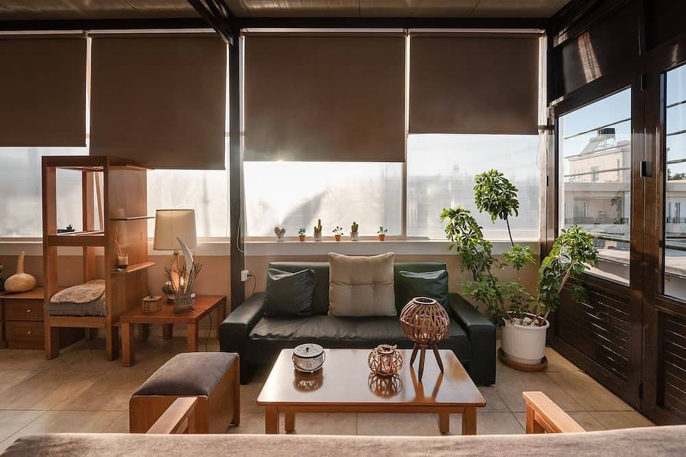Family Apartment with terrace and sea view 10 minutes from the beach 1