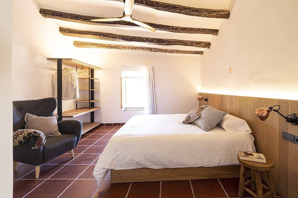 Foto 4 von 30: Atemberaubendes Landhaus umgeben von Weinbergen mit Blick auf Montserrat