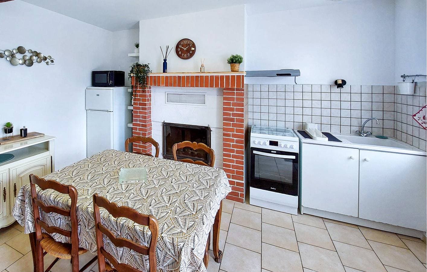 Foto 9 von 17: Gemütliche Wohnung in der Nähe des Stadtzentrums mit Pool und Parkplatz