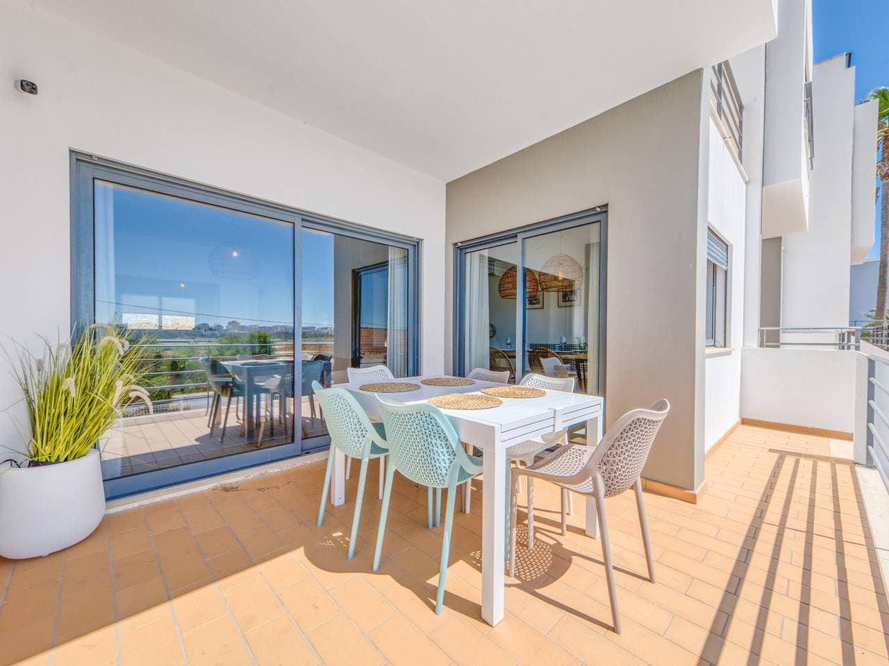 Foto 11 von 34: Haus Terrasse mit Panoramablick - 8 Pers.