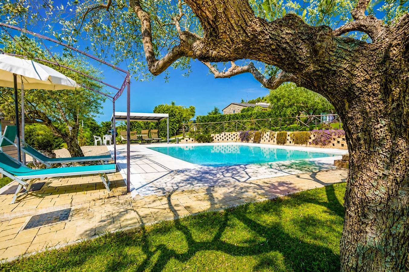 Foto 4 von 21: Villa für 5 Personen mit Garten