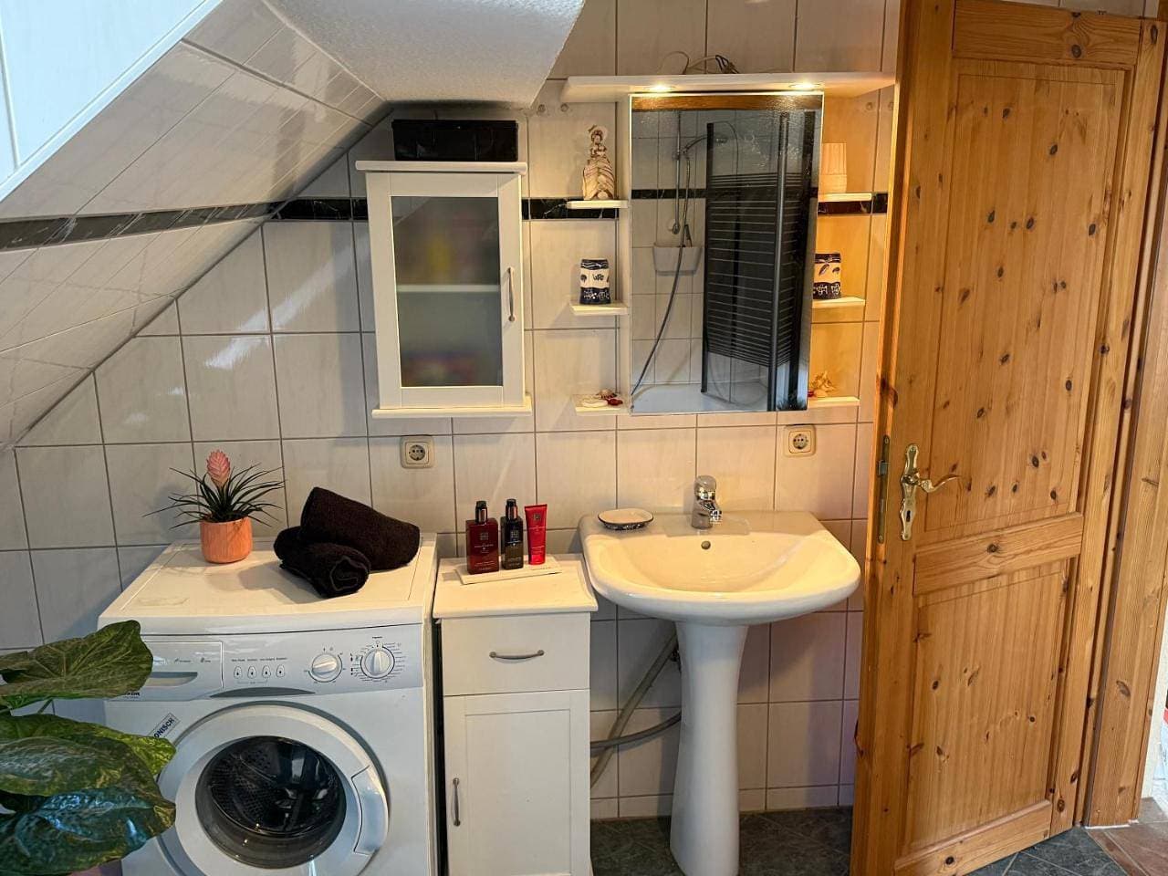 Foto 13 von 31: Two-Bedroom Apartment