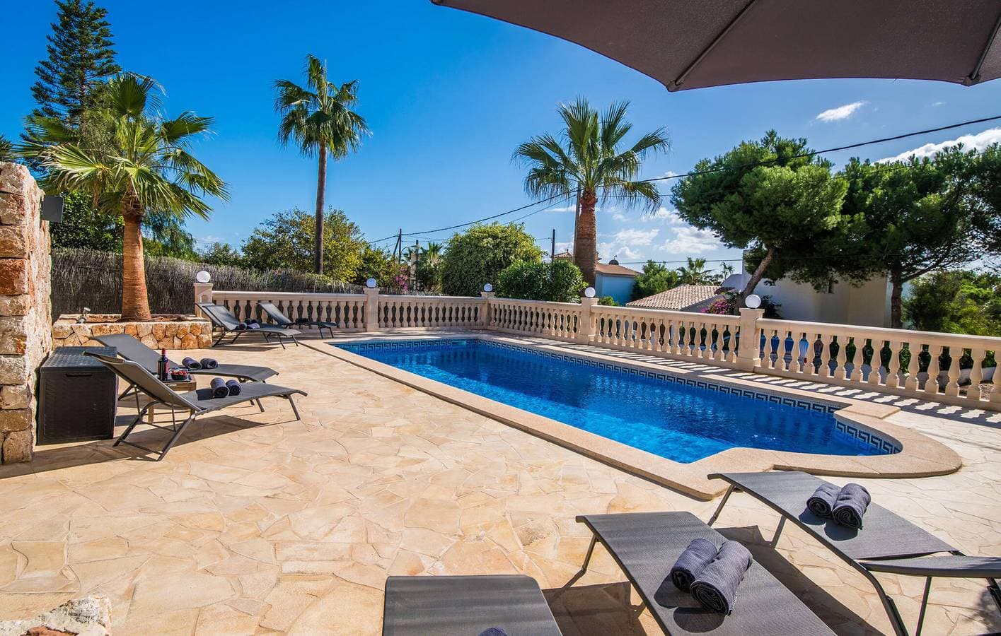Foto 12 von 37: Apartment mit Meerblick und Pool, 1 km zum Strand Cala Pi