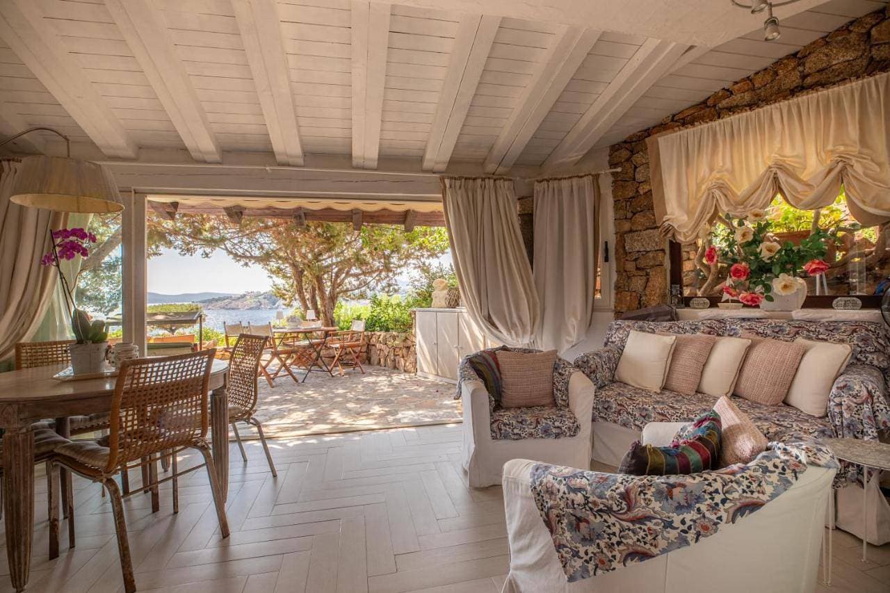 PORTO ROTONDO SPLENDIDO APPARTAMENTO CON GIARDINO VISTA MARE 1