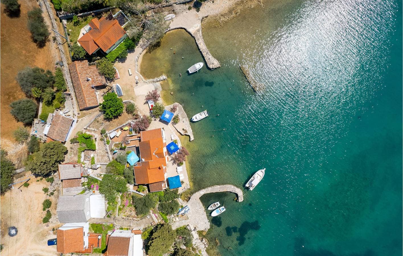 Foto 2 von 29: Gemütliche Ferienwohnung, 600 m vom Campingplatz Baldarin Beach entfernt, mit Terrasse und Parkplatz