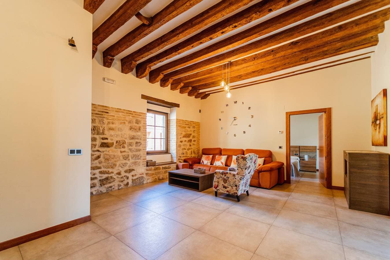 Foto 8 von 36: Landhaus Hortelanos mit beheiztem Pool, Privatgarten & WLAN in Burgos