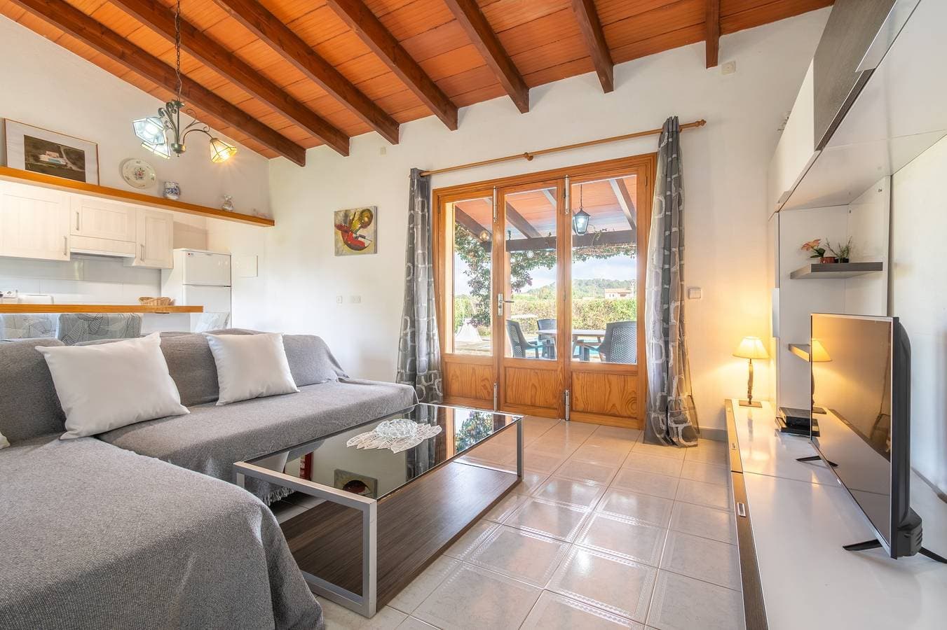 Foto 4 von 27: Finca 'Can Jaume Des Carritxó' mit Bergblick, Wi-Fi und Klimaanlage