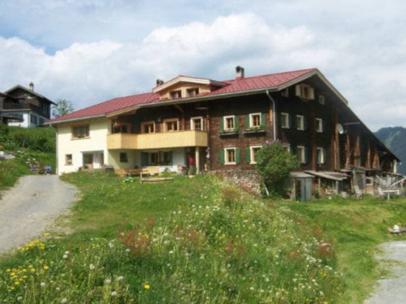 Foto 2 von 13: Ferienwohnung BioHof Casutt, Tenna - 1 Zimmer Ferienwohnung für max. 2 Pers.