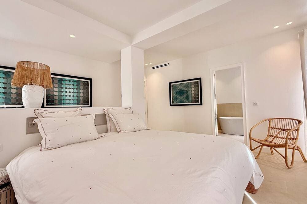 Foto 5 von 30: 6 bedroom villa completely renovated in 2026 located between sea and countryside ✨