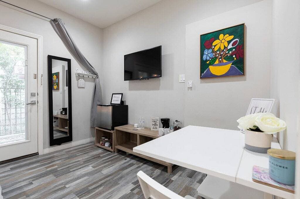 Foto 8 von 32: Midtown Studio mit privater Terrasse - Ausgezeichnete Lage