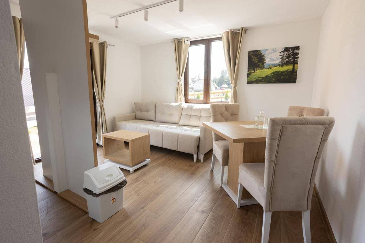 Foto 6 von 44: One-Bedroom Apartment with Balcony and Mountain View