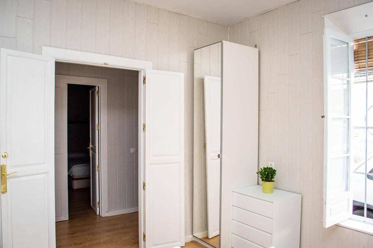 Foto 8 von 59: Three-Bedroom House