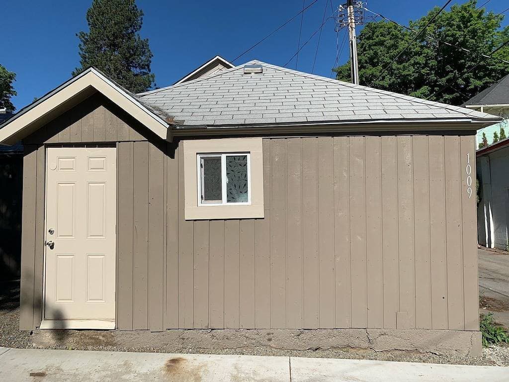 Foto 3 von 20: 2Br/1Ba Cute 1910 Cottage - Walk Downtown!