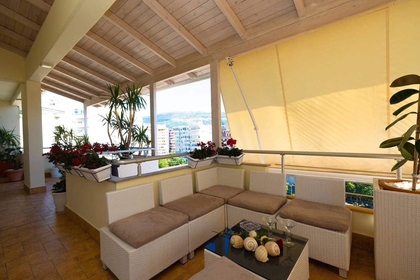 Foto 10 von 32: Ferienwohnung für 7 Personen mit Meerblick
