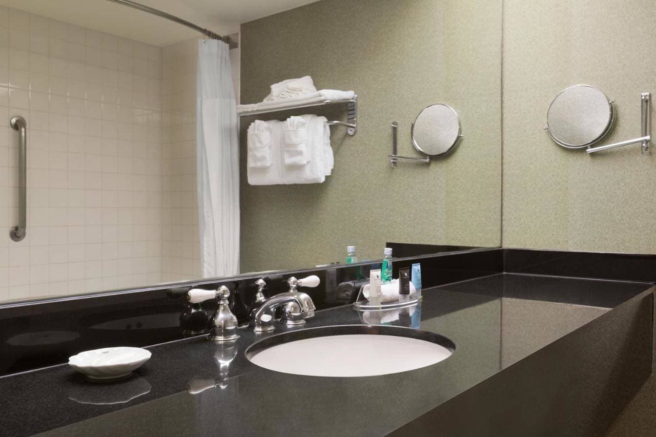 Foto 5 von 28: Crowne Plaza Hotels & Resorts Auburn Hills