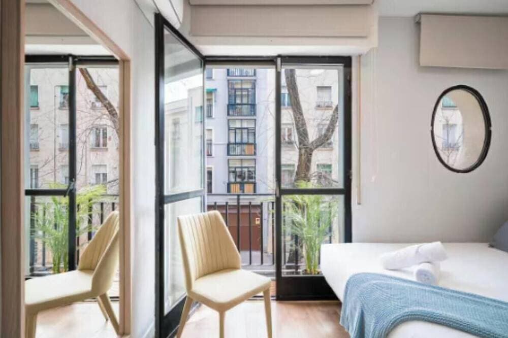 Foto 2 von 30: Modern 90 m² Apartment Near Atocha – Walk to Madrid’s Top Attractions