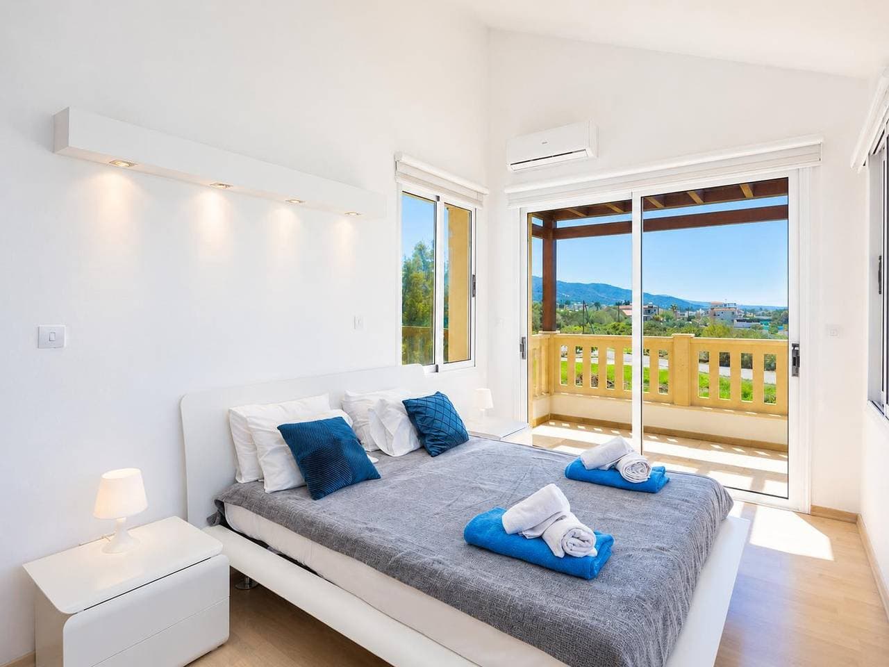 Foto 13 von 27: Villa für 5 Personen mit Balkon
