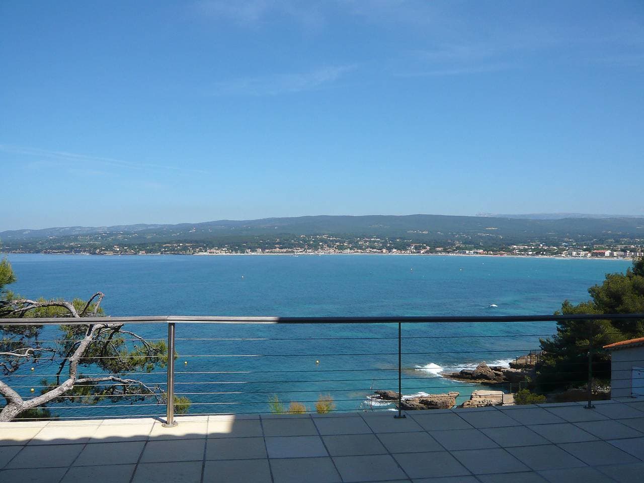 La Madrague 2 km von Saint Cyr Sur Mer: Schönes Zweifamilienhaus Campagne la Source 1