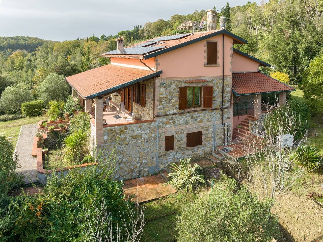 Foto 3 von 41: Ferienhaus „Casa Flora“ mit privatem Pool, Terrasse und WLAN