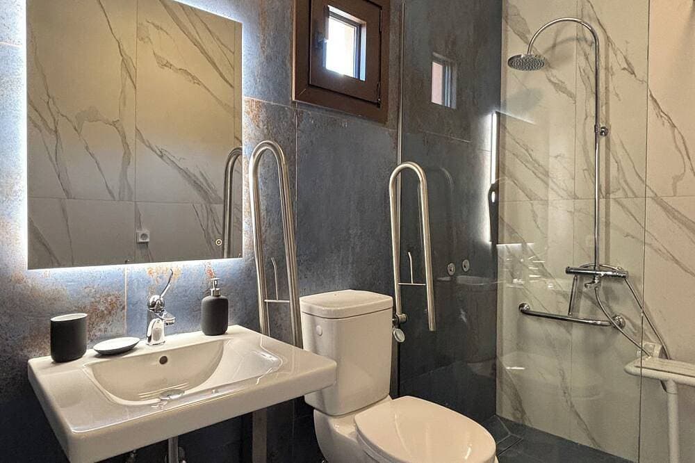 Foto 7 von 12: Agios Nikolaos Open Living Suite – Close Proximity to Almyros Beach