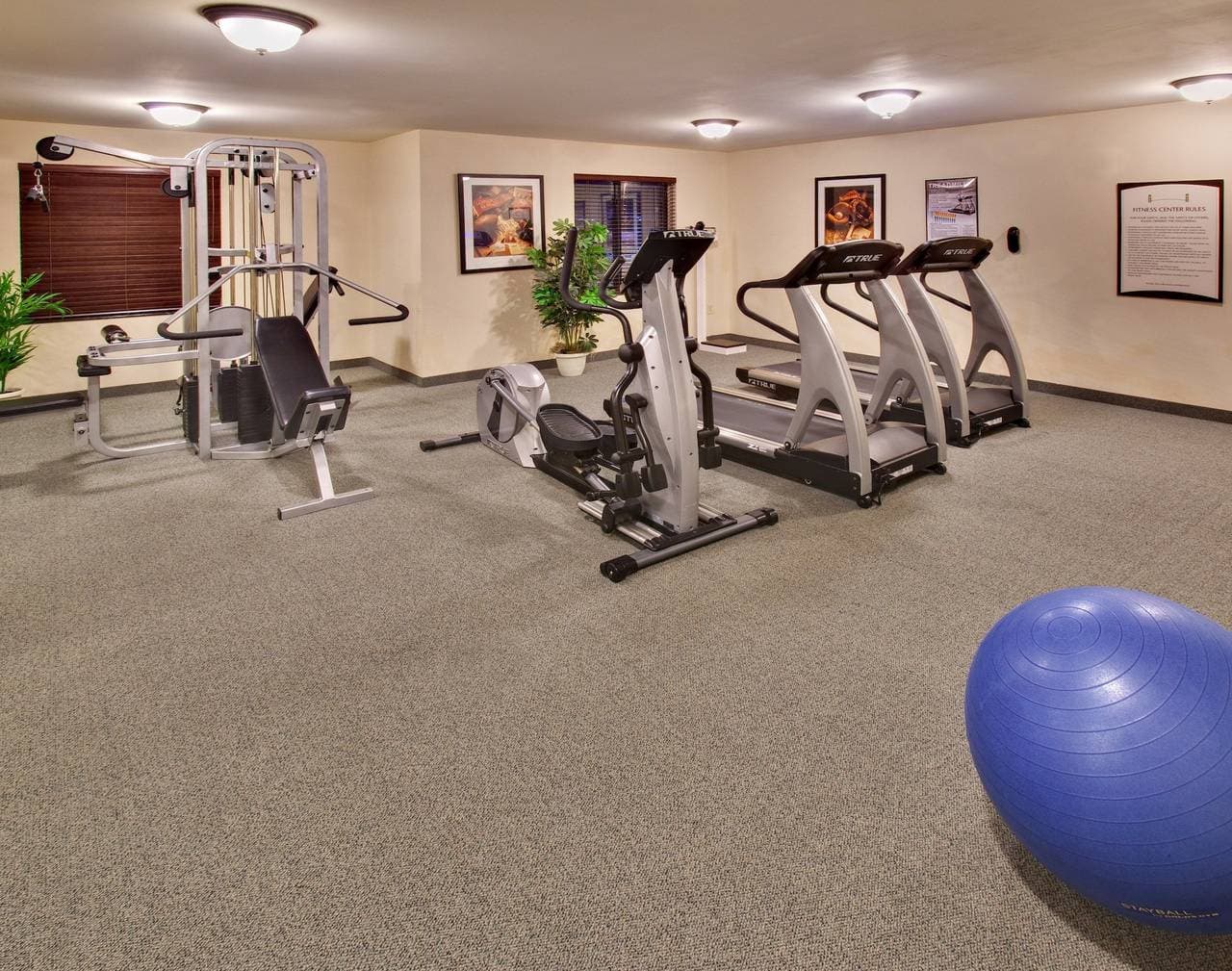 Foto 10 von 27: Staybridge Suites Davenport