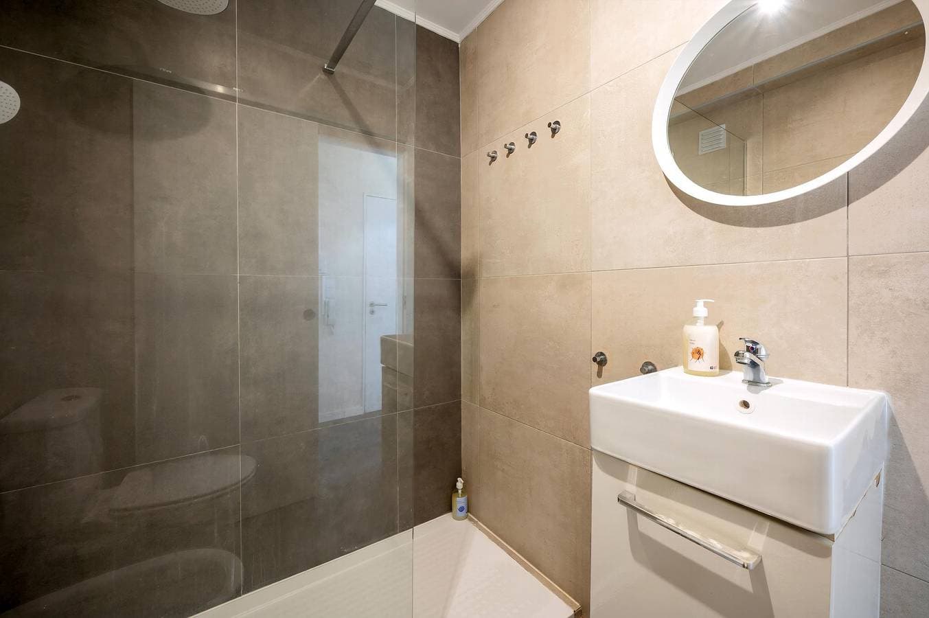 Foto 11 von 32: Ferienwohnung für 4 Personen mit Balkon
