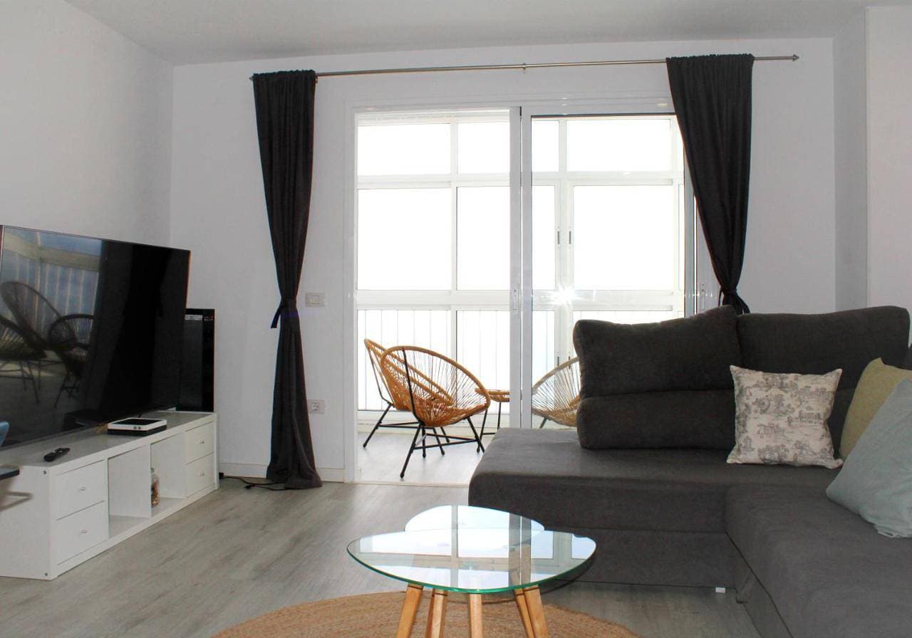 Foto 3 von 17: Apartment with Sea View
