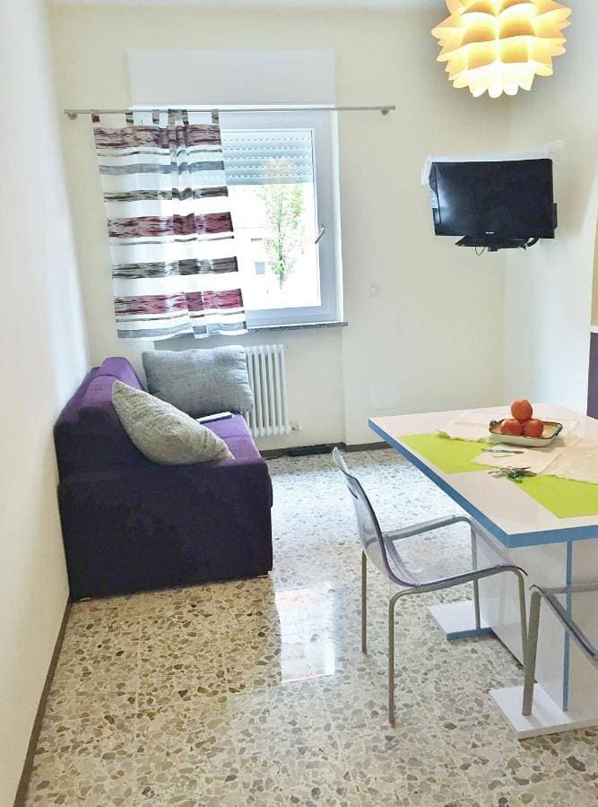 Foto 4 von 26: One-Bedroom Apartment