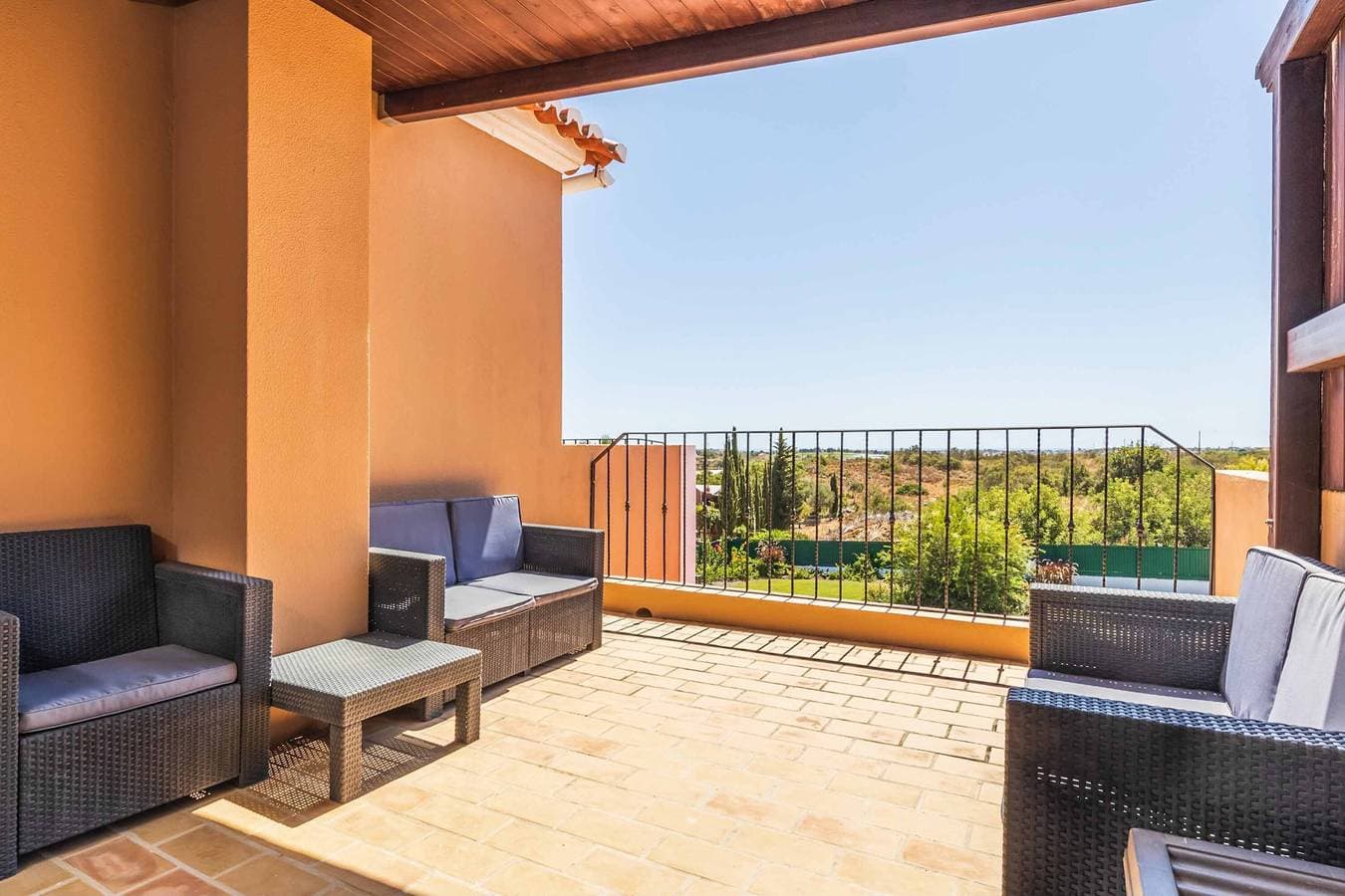Foto 6 von 18: Villa für 8 Personen mit Terrasse