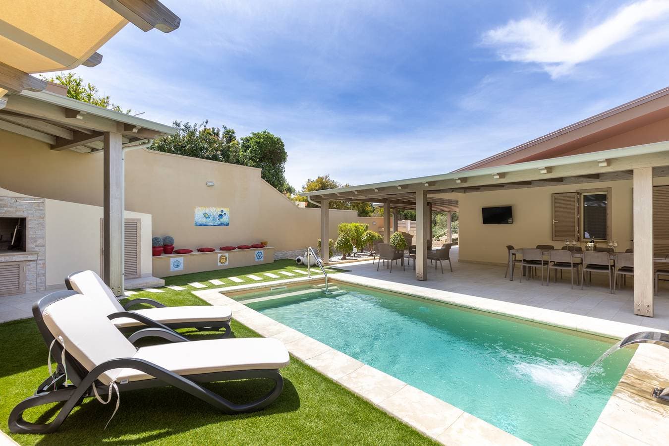 Foto 8 von 50: Villa Rachele first floor apt Pool